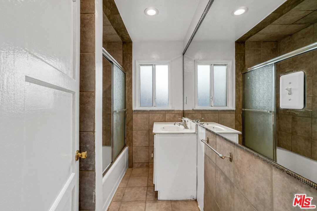 10226 Regent Street #10226 - Photo 5 of 33