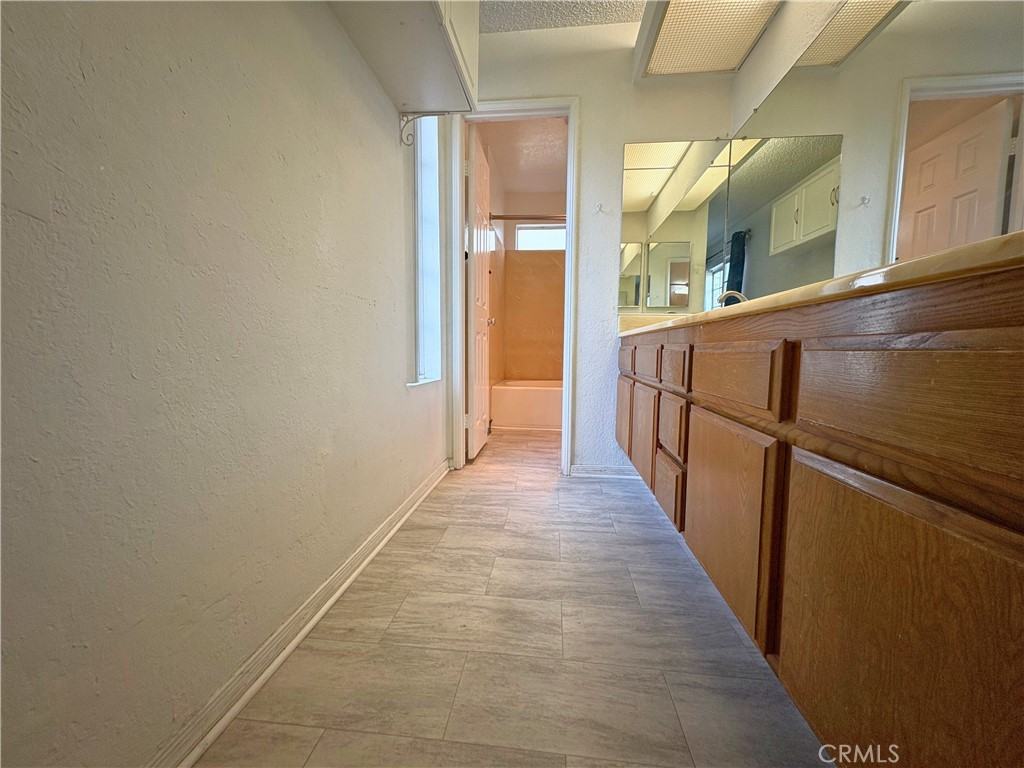 1683 North Mountain Avenue #1683A - Photo 6 of 25