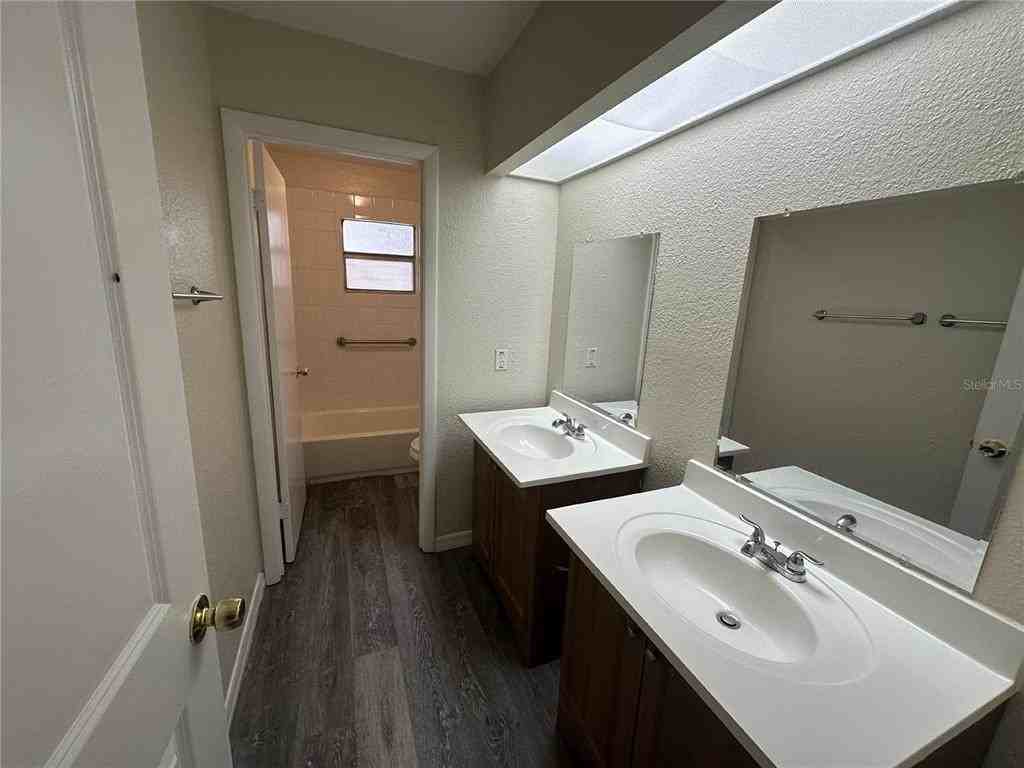 453 Beech Ave #453 - Photo 4 of 8