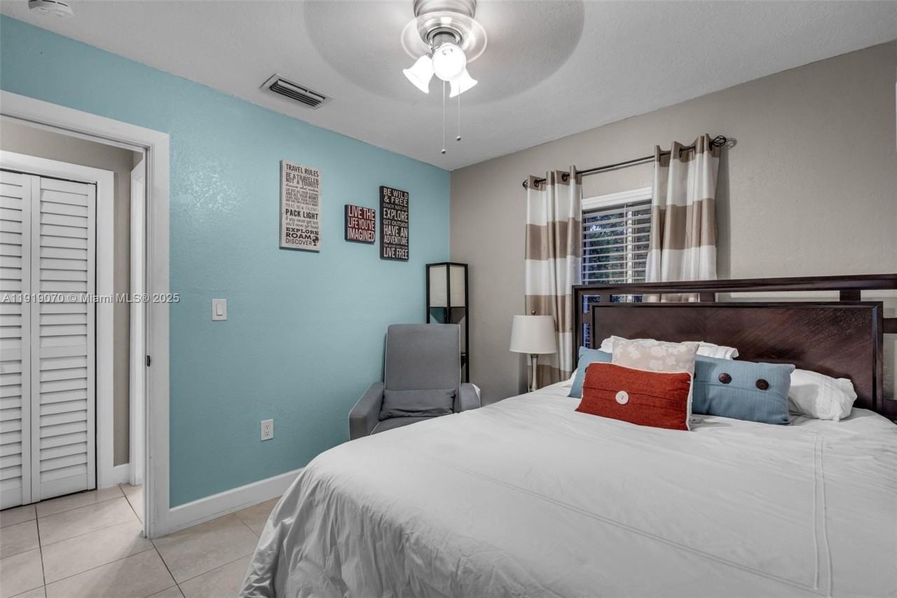 333 Linwood Drive #333-1 - Photo 3 of 44