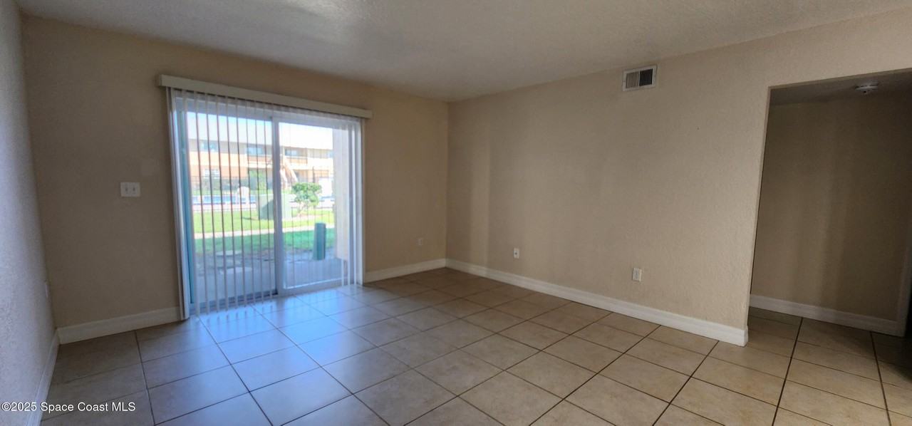 104 Preston Lane #104 - Photo 4 of 11