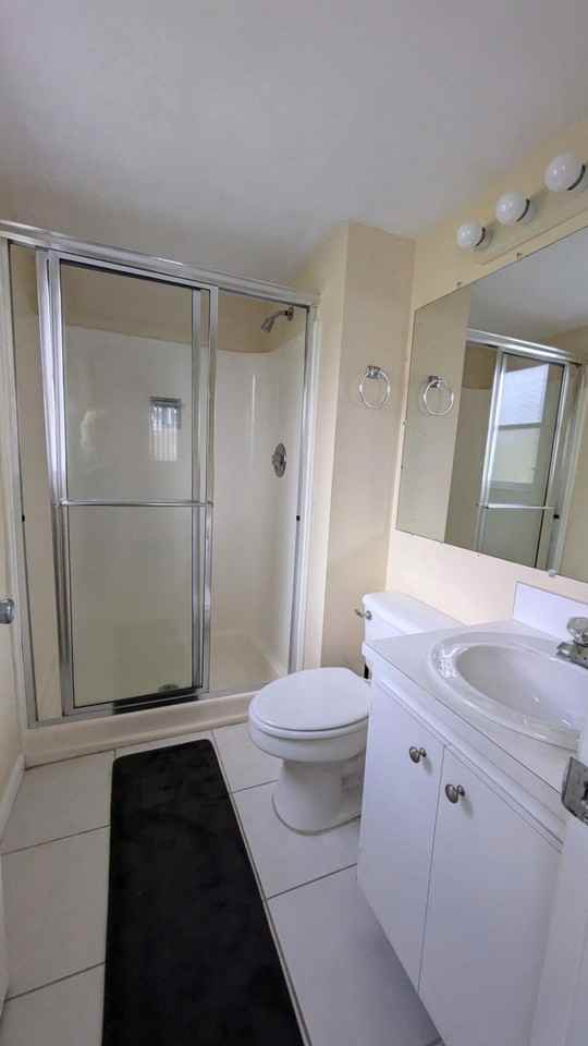 18081 Se Country Club Dr - Photo 3 of 39