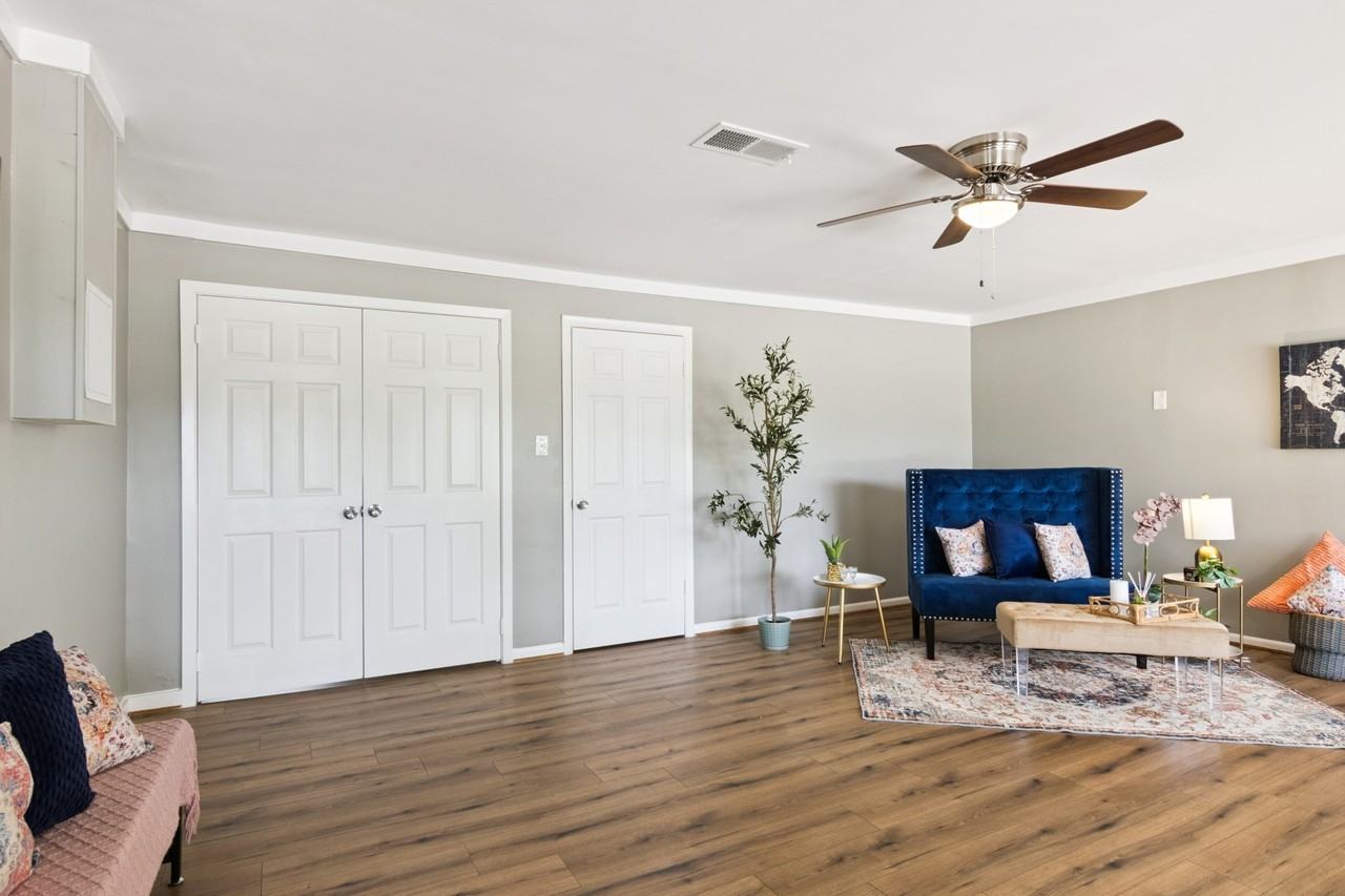 1606 Oaks Drive #1606 - Photo 5 of 29