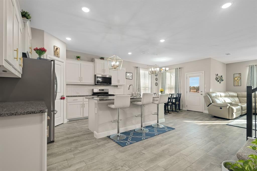 852 Finchley Drive #852 - Photo 2 of 23