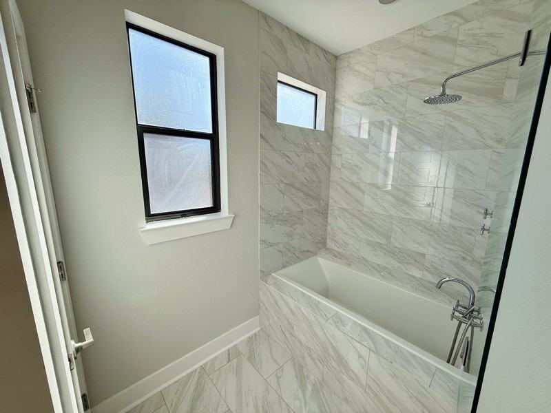 1501 Lorraine Loop - Photo 7 of 30