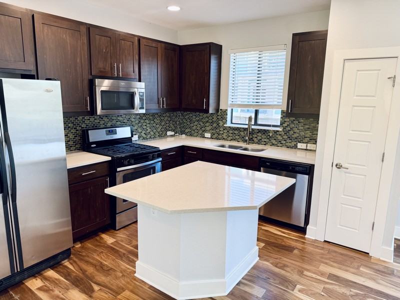 1501 Lorraine Loop - Photo 3 of 30