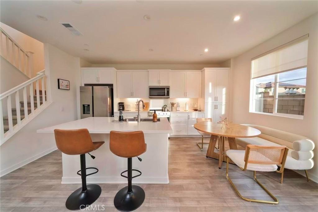 16065 Jaegar Ln #16065 - Photo 4 of 10