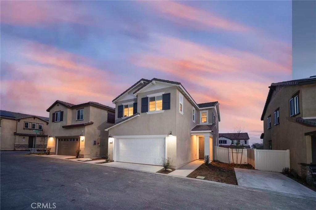 16065 Jaegar Ln #16065 - Photo 6 of 10