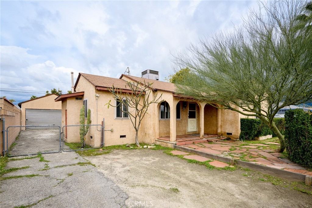 10727 Keswick Street #10727 - Photo 7 of 35