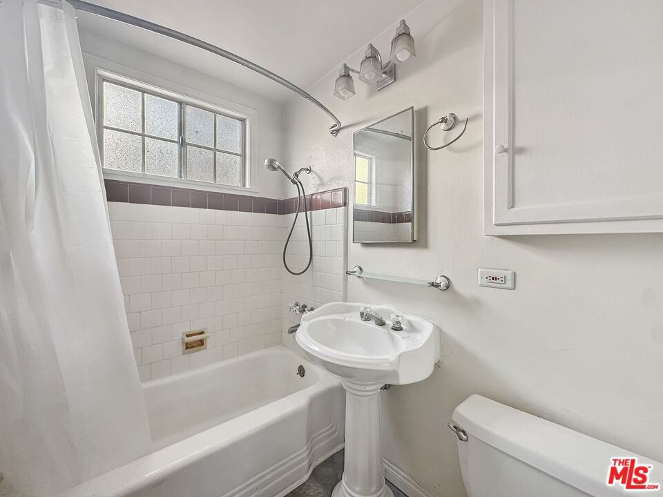 5962 West 85th Place #5962 - Photo 5 of 15