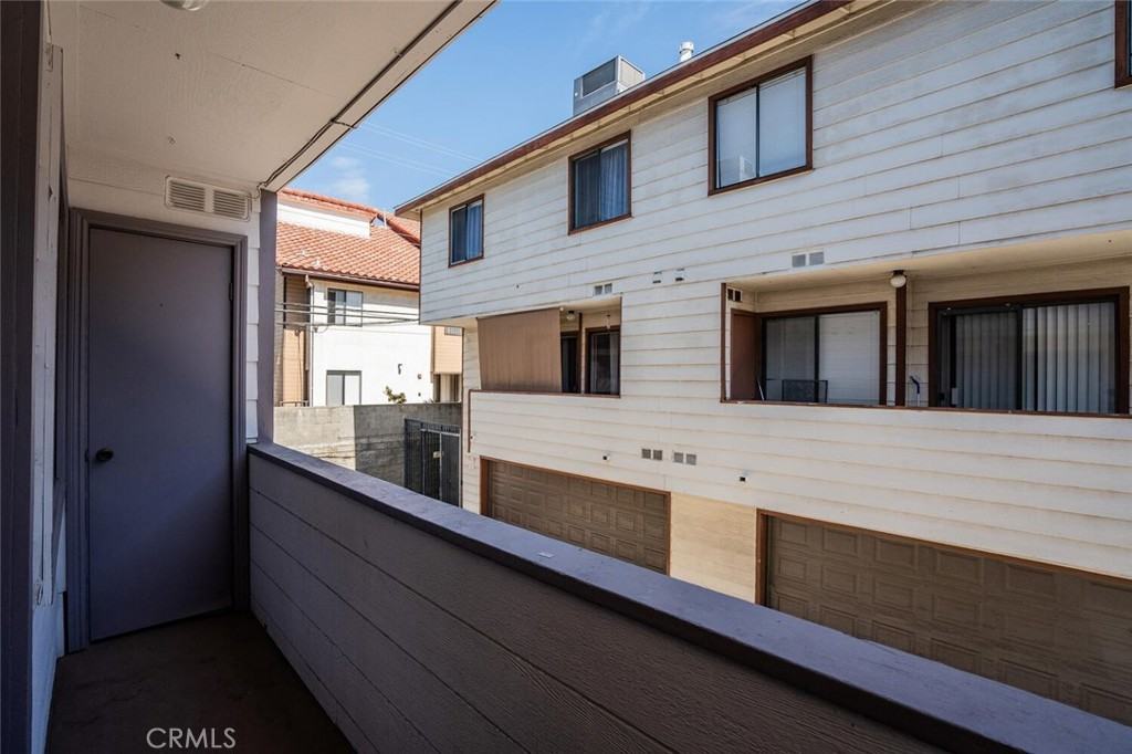 1129 Linden Avenue #1129-5 - Photo 2 of 22