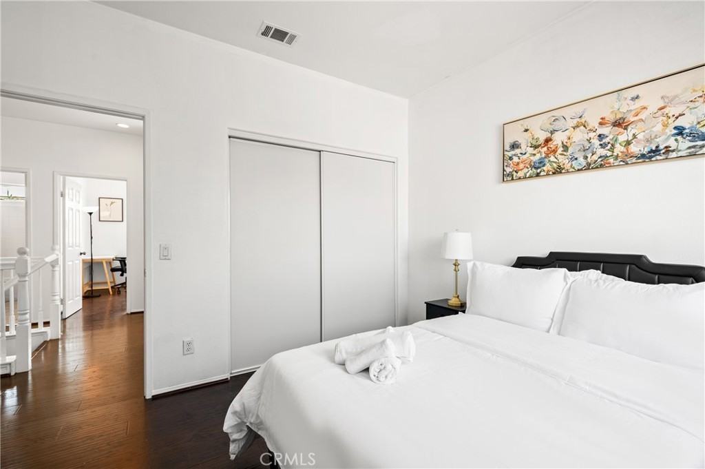 22421 Hawthorn Avenue #22421 - Photo 2 of 42