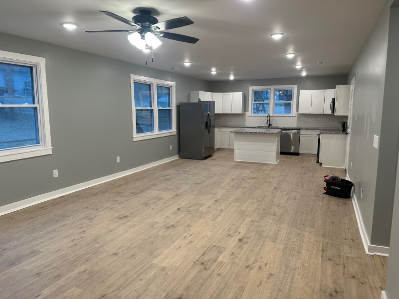 316 Valley View Dr - Photo 2 of 15