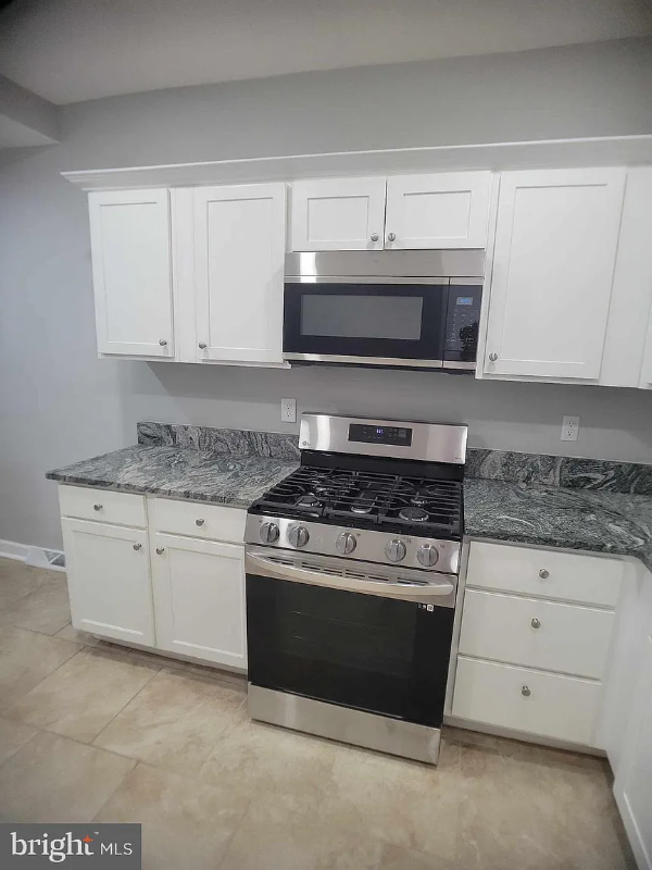 203 North Dupont Street - Photo 2 of 15