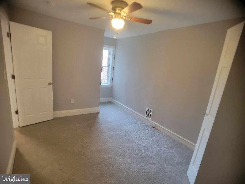 203 North Dupont Street - Photo 4 of 15