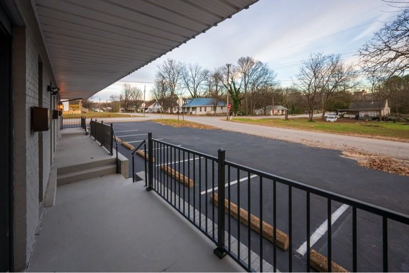 195 East Charles Street - Photo 3 of 10