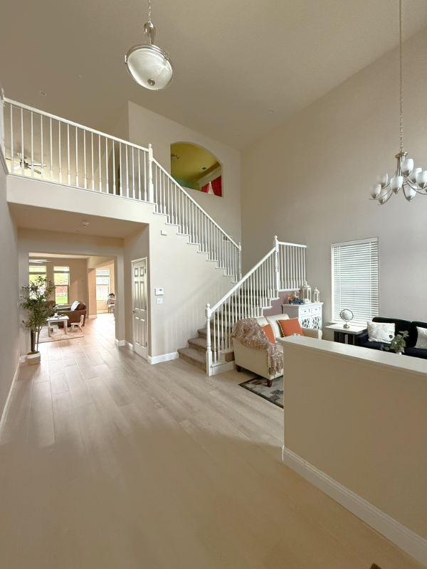 7269 W Robinwood Ln - Photo 3 of 30