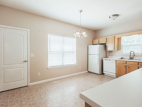 257 Meigs Drive - Photo 4 of 12