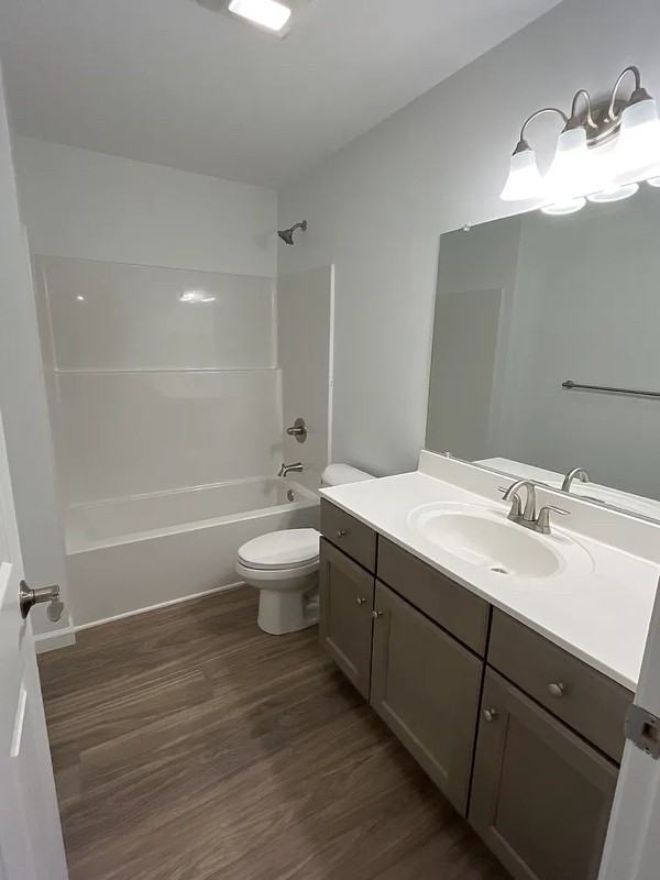 156 Grove Avenue #B - Photo 7 of 15