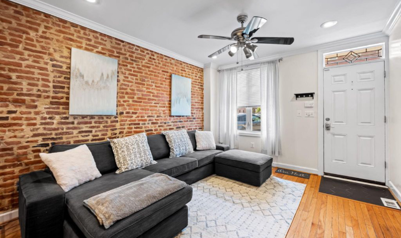 3303 Foster Avenue - Photo 2 of 20