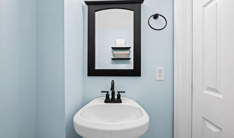 3303 Foster Avenue - Photo 6 of 20