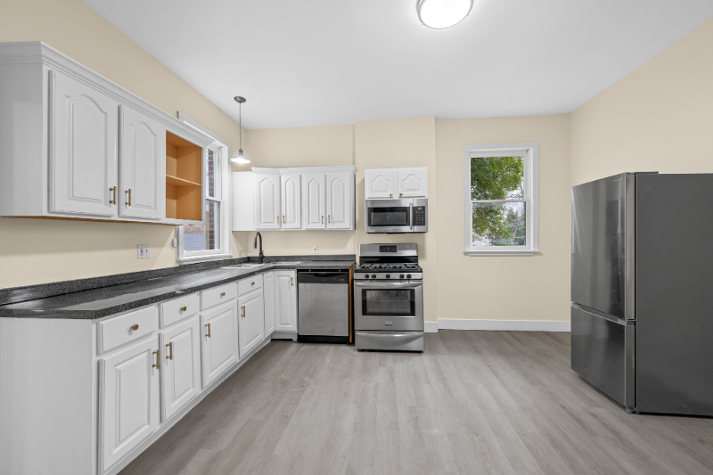 4935 Hummelsheim Avenue - Photo 2 of 20