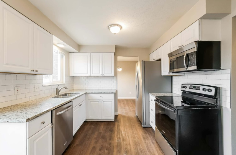 1517 South Dearborn Street #A12 - Photo 4 of 10