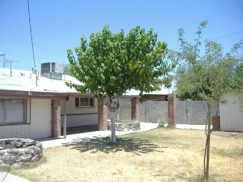 7525 East Roosevelt Street - Photo 3 of 4