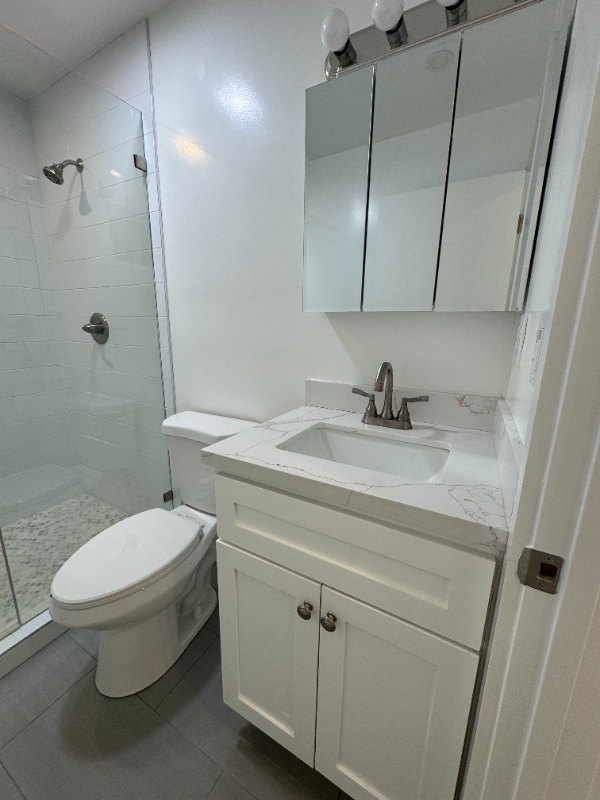 3520 West 27th Street - Photo 6 of 8