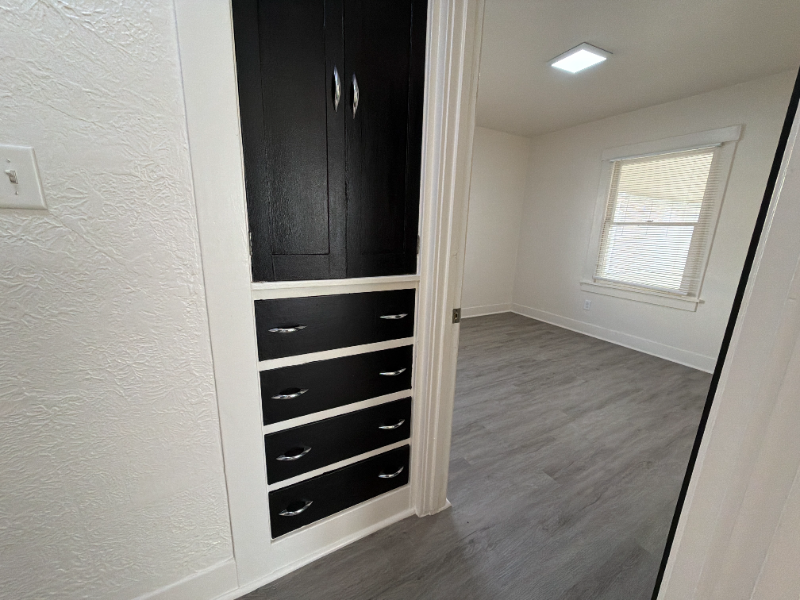 2731 7th Avenue - Photo 4 of 19