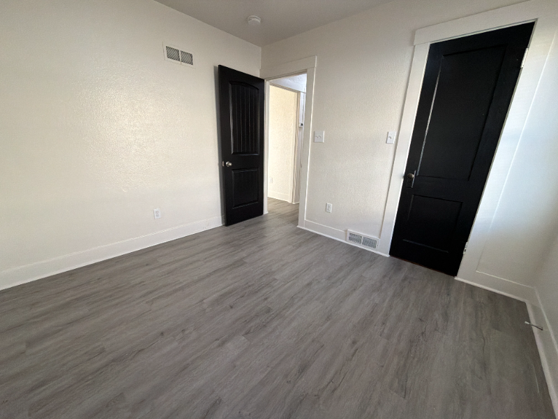 2731 7th Avenue - Photo 5 of 19