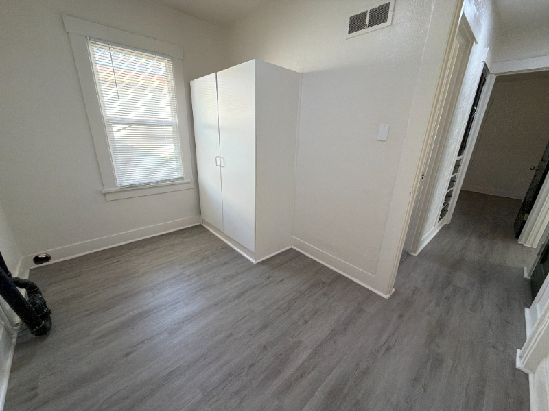 2731 7th Avenue - Photo 7 of 19