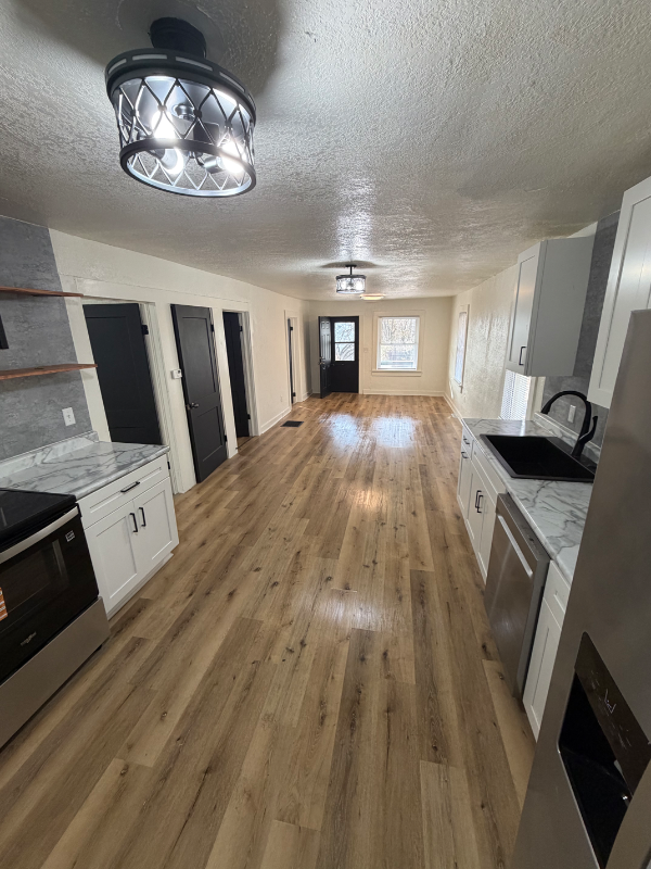 103 North Francis Street - Photo 4 of 19