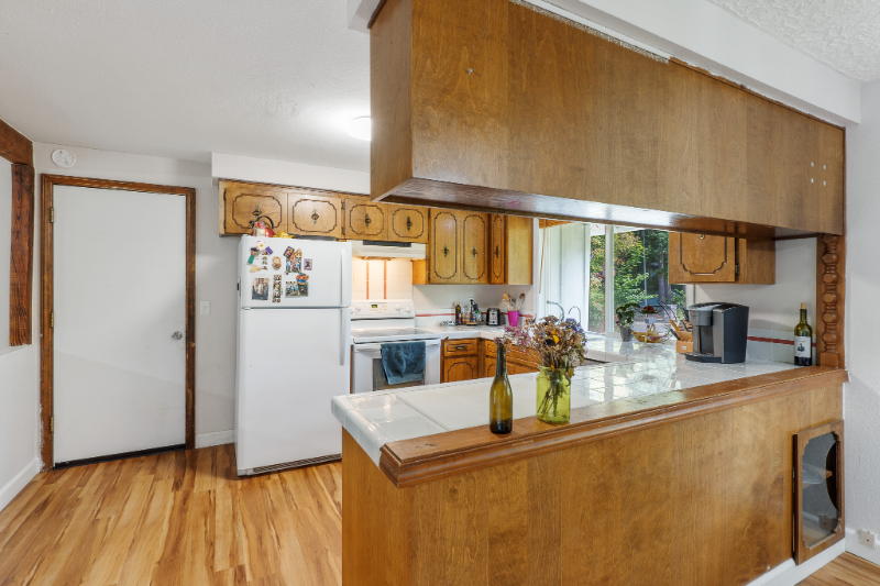 9423 Northeast Woodridge Street - Photo 5 of 20