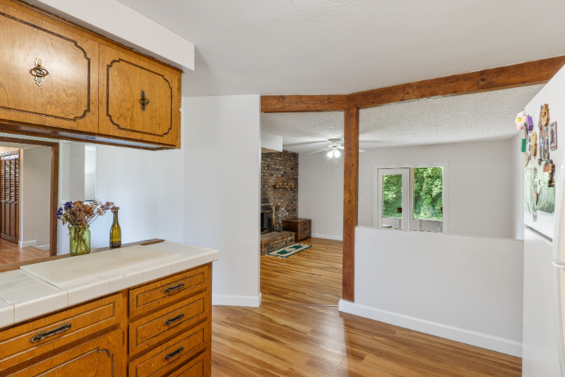 9423 Northeast Woodridge Street - Photo 7 of 20