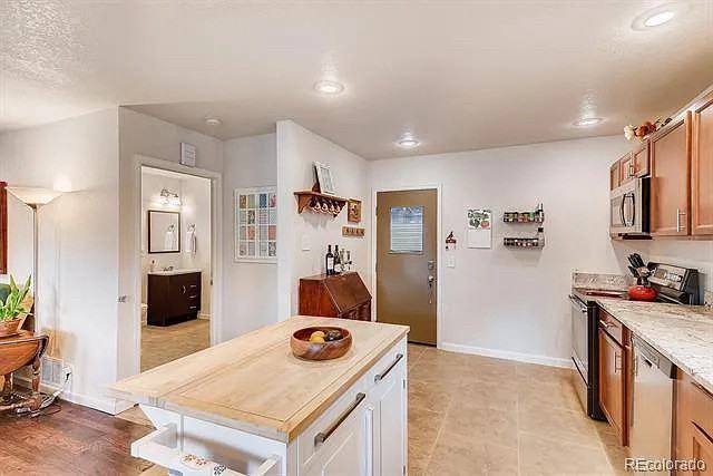 2033 Ironton Street - Photo 7 of 17