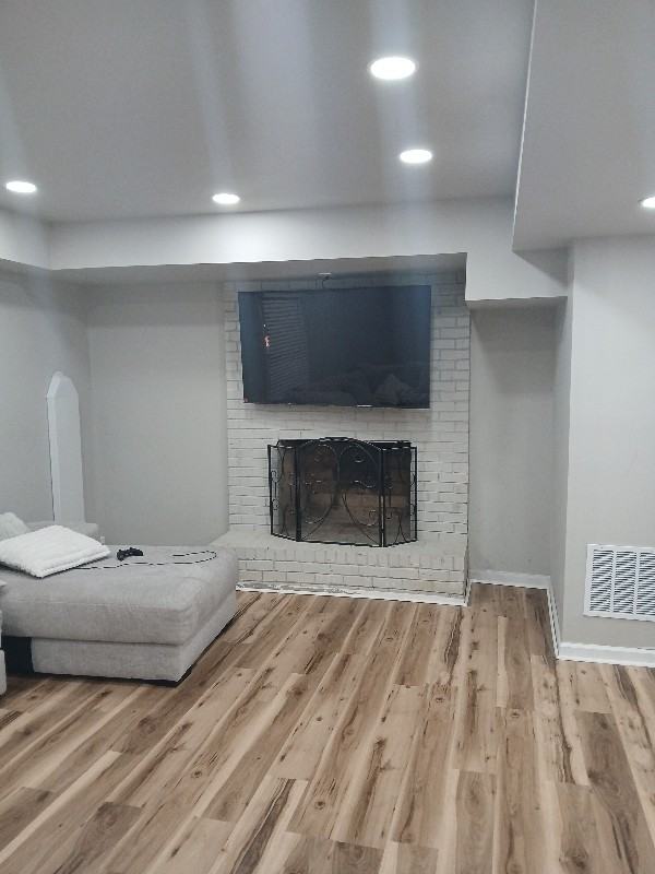 342 Regent Court Southwest - Photo 5 of 12