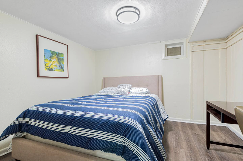 8542 S 121st St - Photo 3 of 15