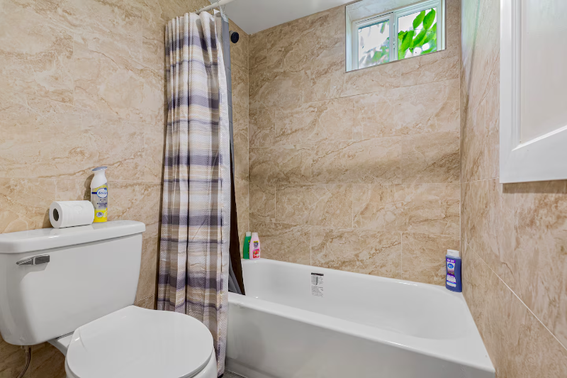 8542 S 121st St - Photo 4 of 15