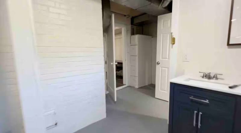 8542 S 121st St - Photo 5 of 15