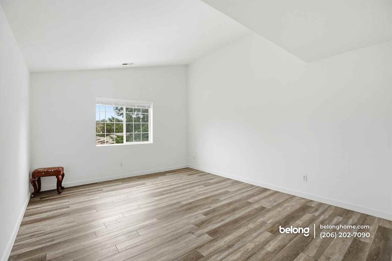 2525 S 288th St #3 - Photo 7 of 16