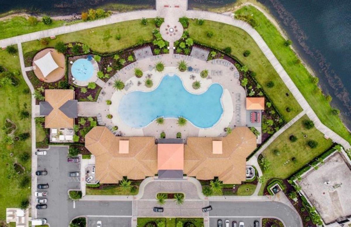 2498 Empress Drive - Photo 5 of 6