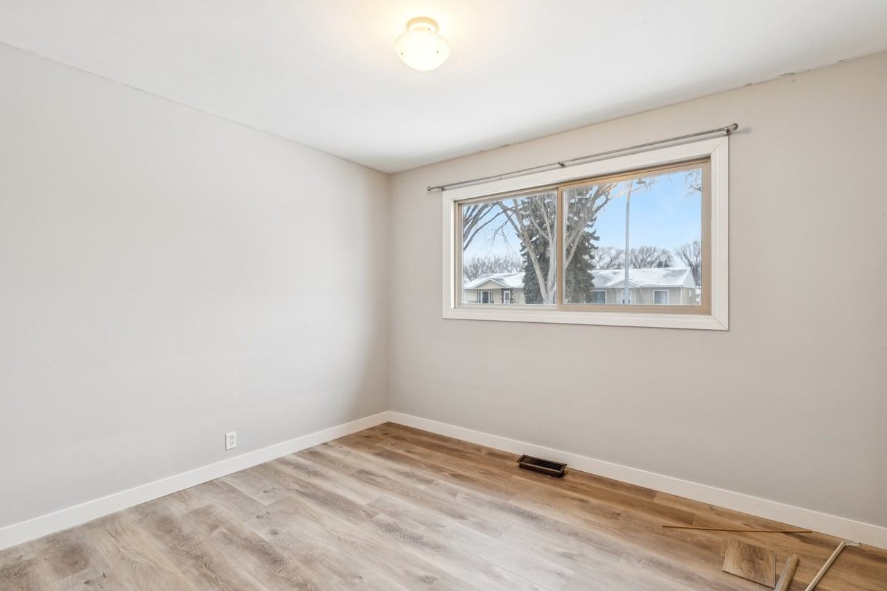 House 9707 64 Ave - Photo 2 of 19