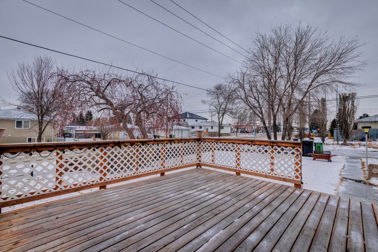 House 9707 64 Ave - Photo 6 of 19