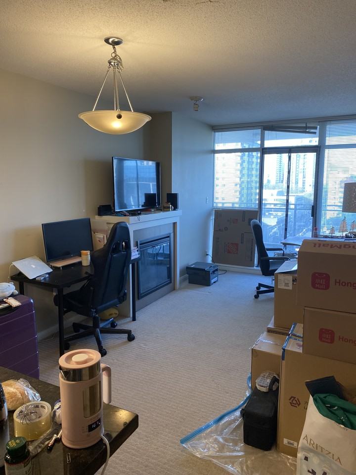 888 Carnarvon Street - Photo 5 of 29