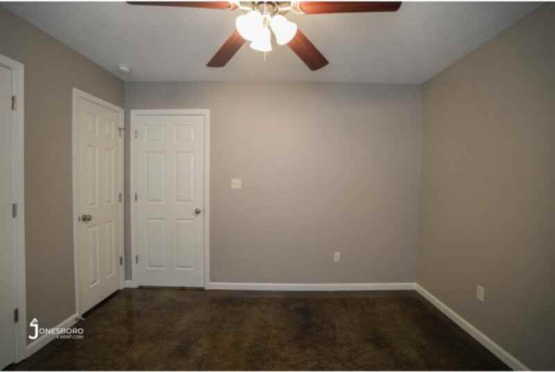 4703 Morton Drive #B - Photo 7 of 12