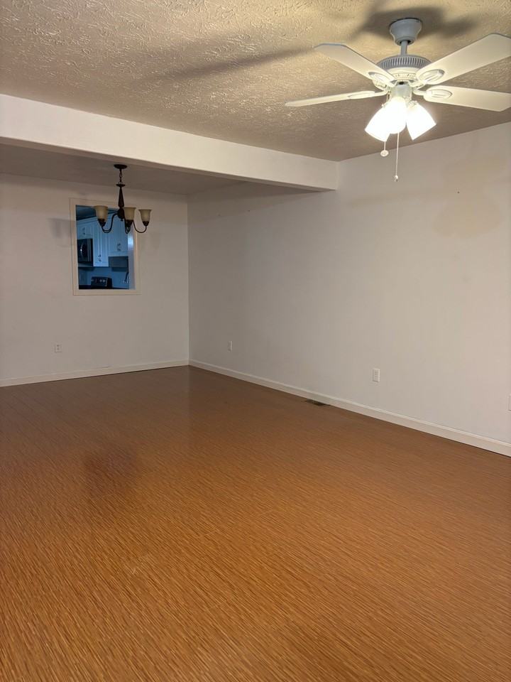 32 Fox Meadow Road #E - Photo 2 of 19