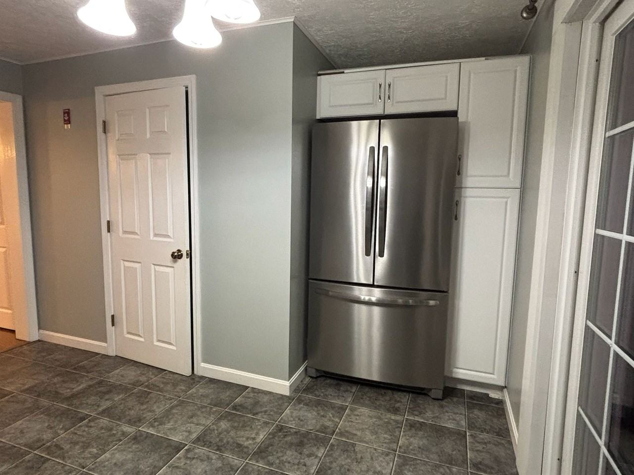 32 Fox Meadow Road #E - Photo 4 of 19