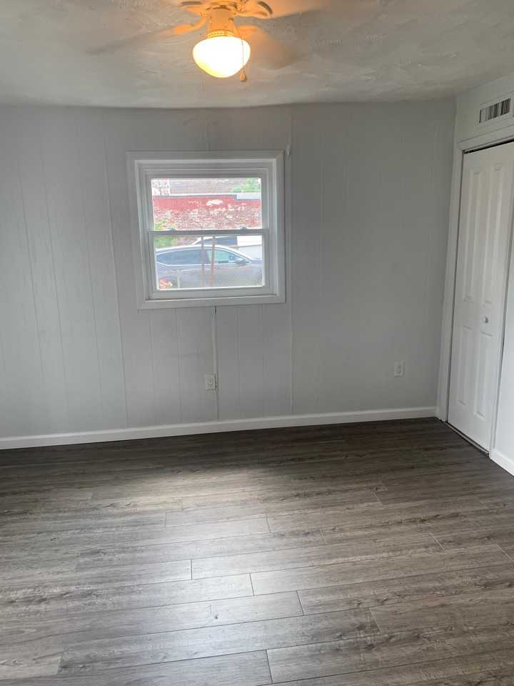 129 Locarna Way #1 - Photo 5 of 10