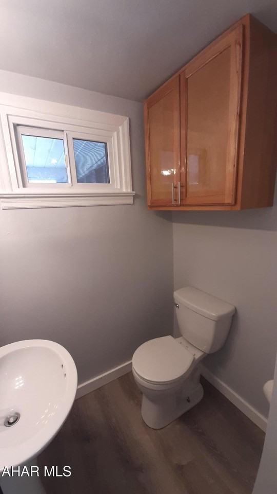 314 Pennsylvania Avenue - Photo 3 of 15